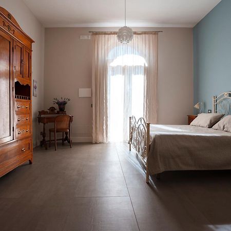 Villa Pampalone - B&B In Dimora Storica Трапани Экстерьер фото