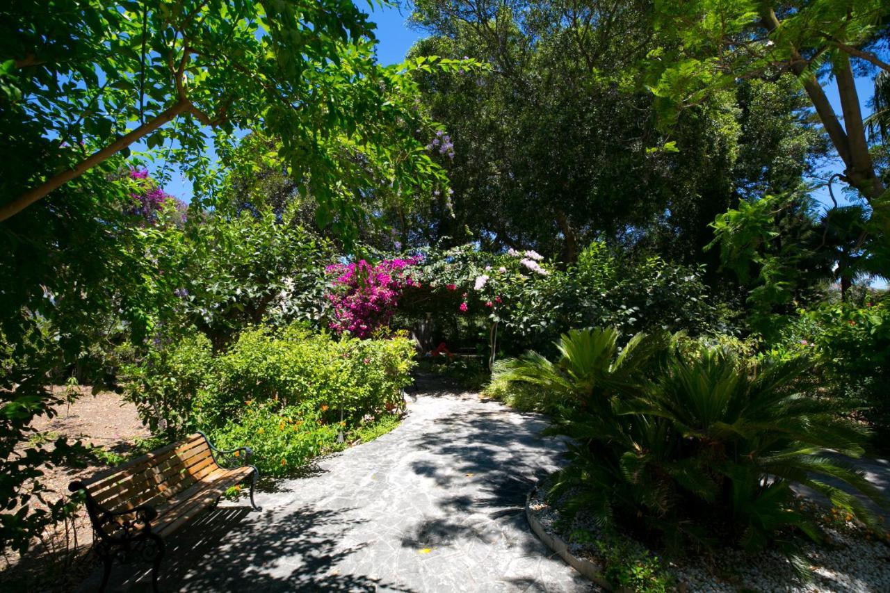 Villa Pampalone - B&B In Dimora Storica Трапани Экстерьер фото